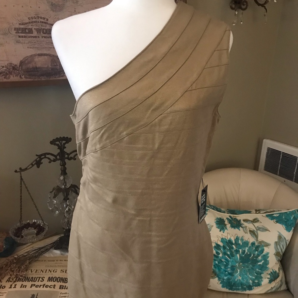 Form fitting shimmery gold party dress